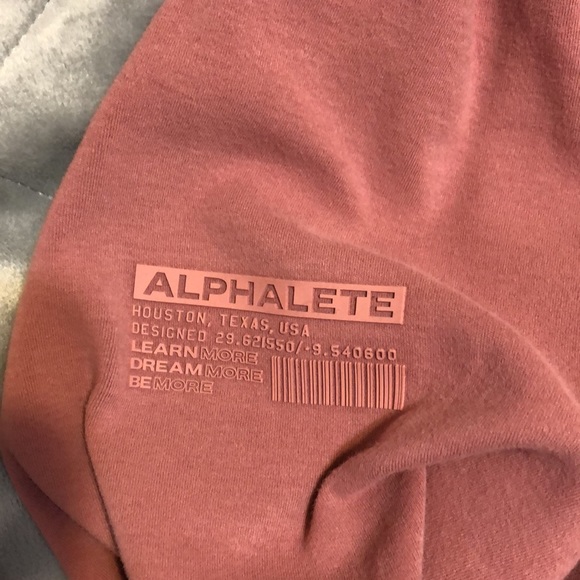 Alphalete identity crop hoodie - Picture 2 of 3